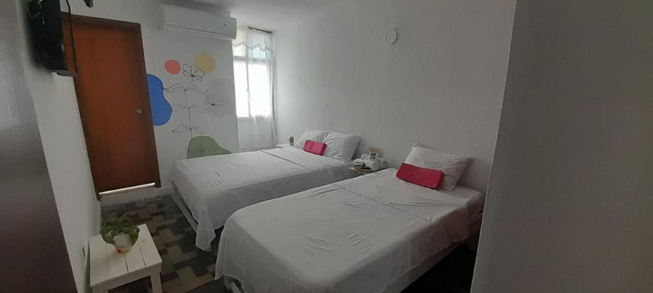 בארנקווילה Hotel Habibi מראה חיצוני תמונה