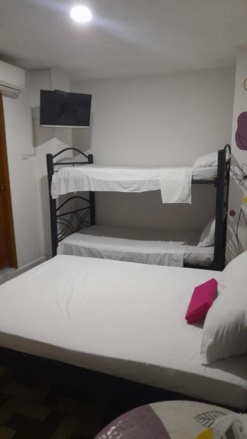 בארנקווילה Hotel Habibi מראה חיצוני תמונה